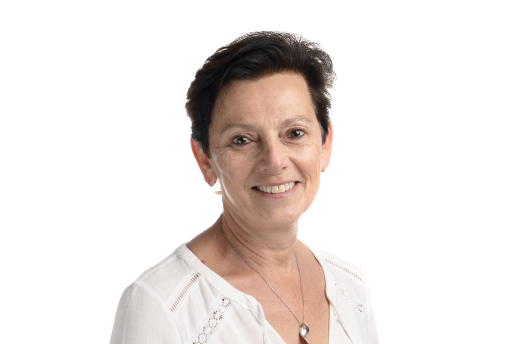 Dr Debra Tattersall